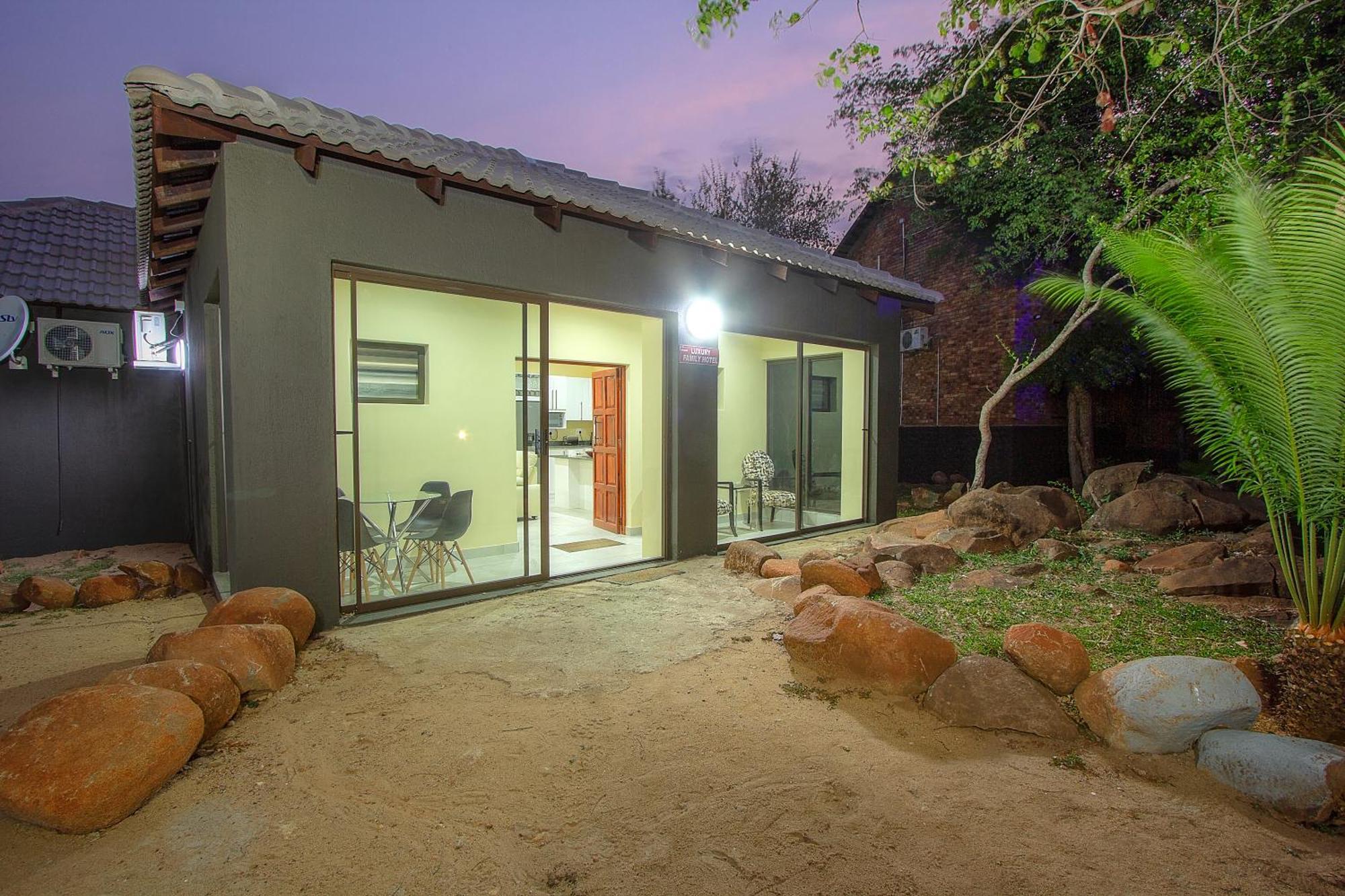 Royal Marlothi Kruger Safari Lodge And Spa Марлот-Парк Экстерьер фото